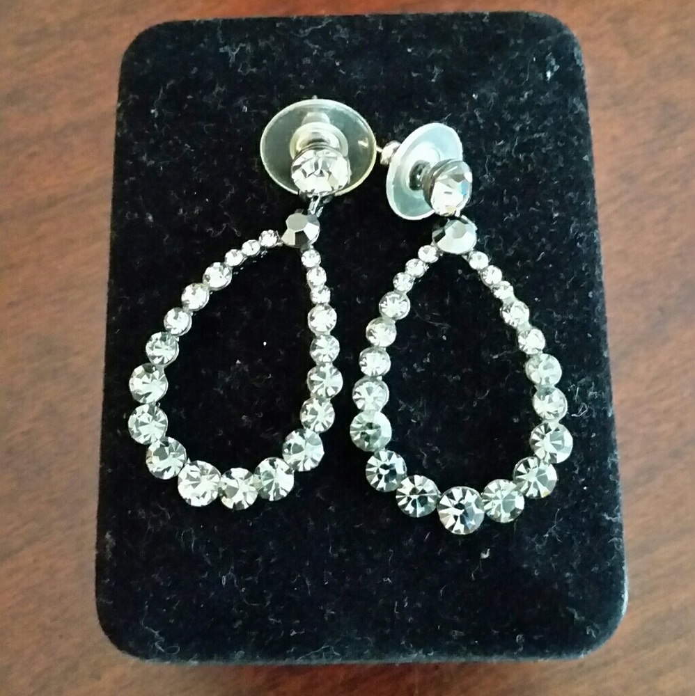 Tear drop earrings